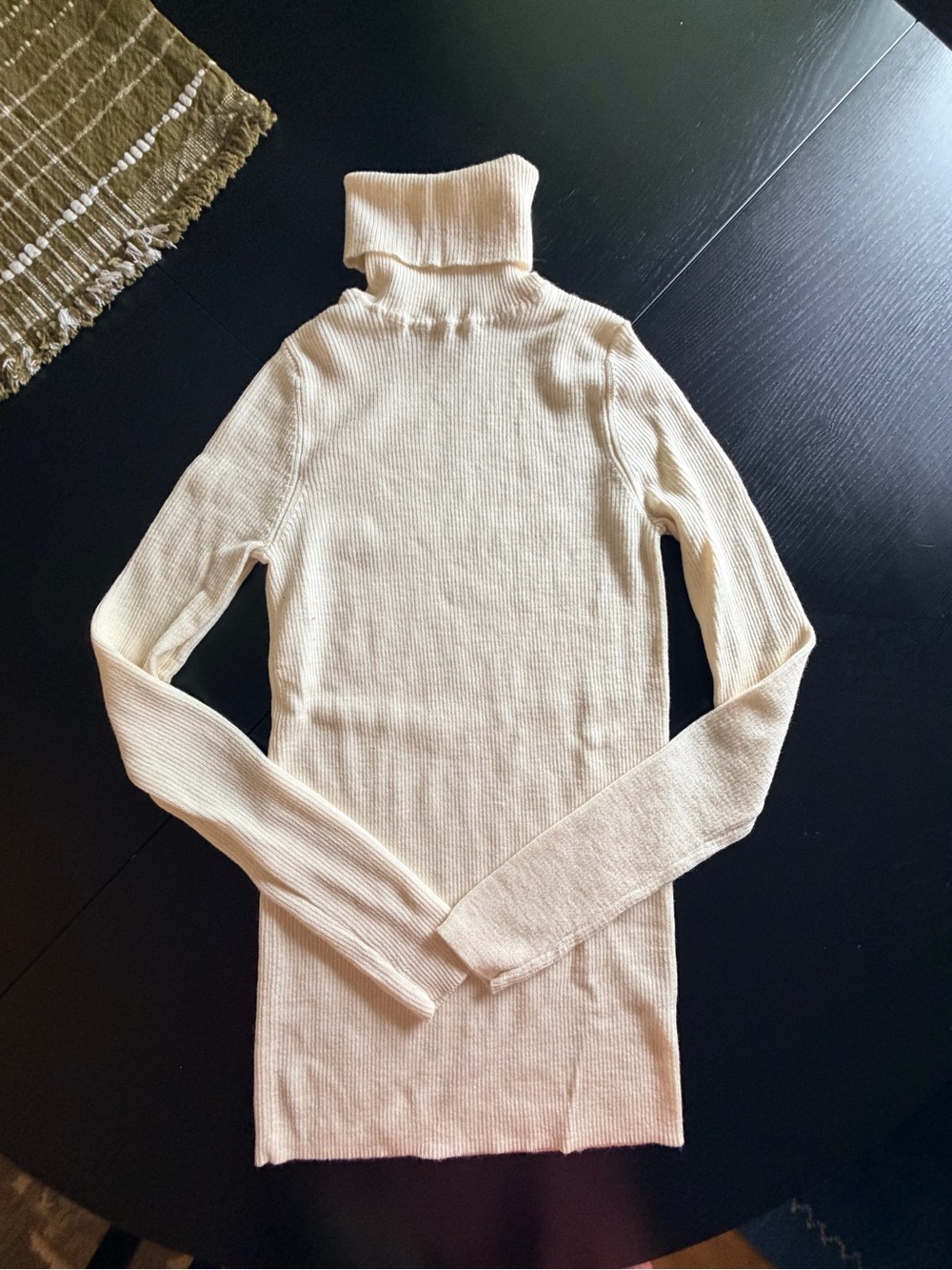 Uniqlo Cream Ribbed Turtleneck